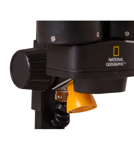 Binokuliarinis mikroskopas National Geographic 20x su mineralų mėginiais